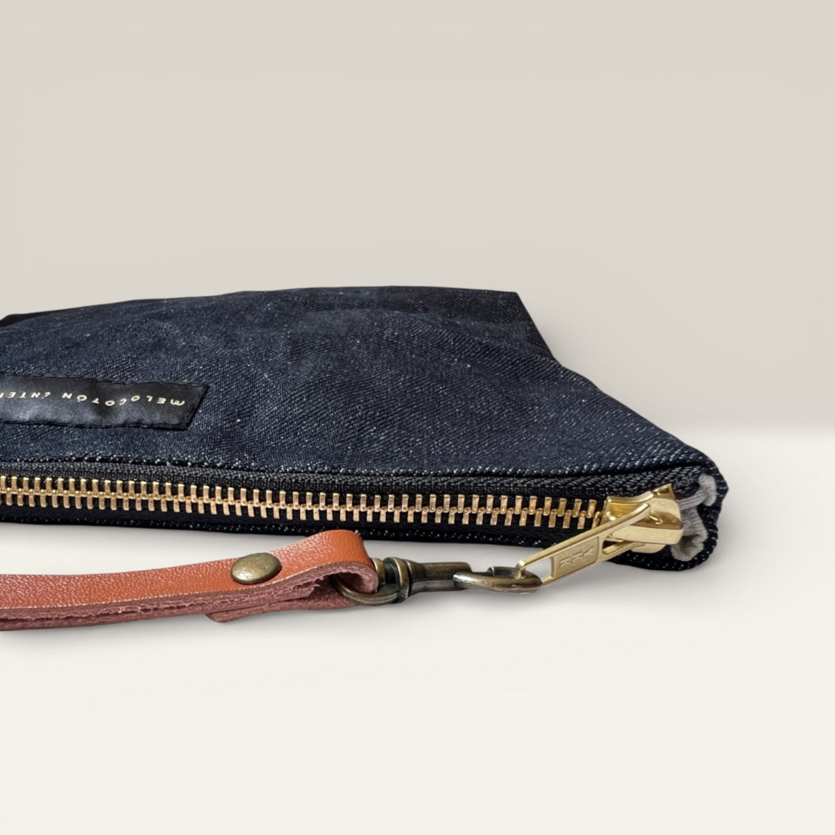 Clutch . Edición Texturas